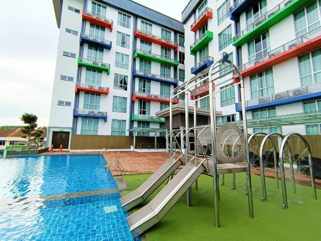 V8 Hotel Johor Bahru Extérieur photo