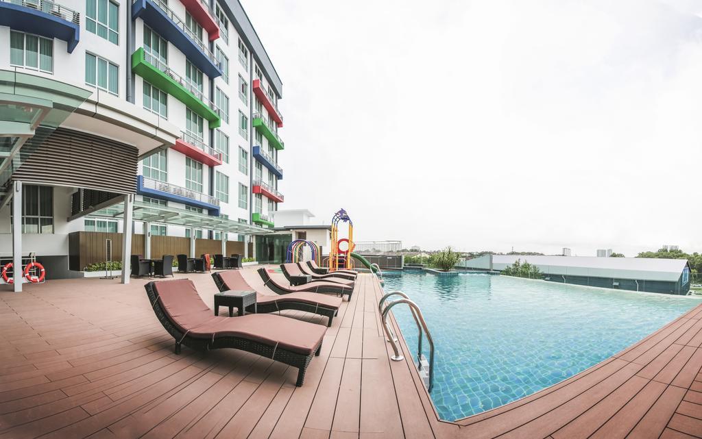 V8 Hotel Johor Bahru Extérieur photo